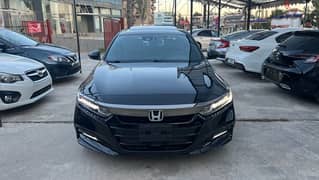 Honda accord sport 2018 super clean and law milage 0