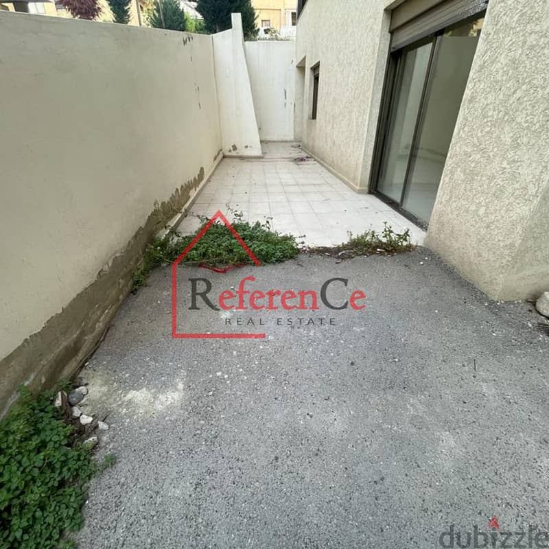 Apartment with terrace in Kartaboun شقة مع تراس في قرطبون 1