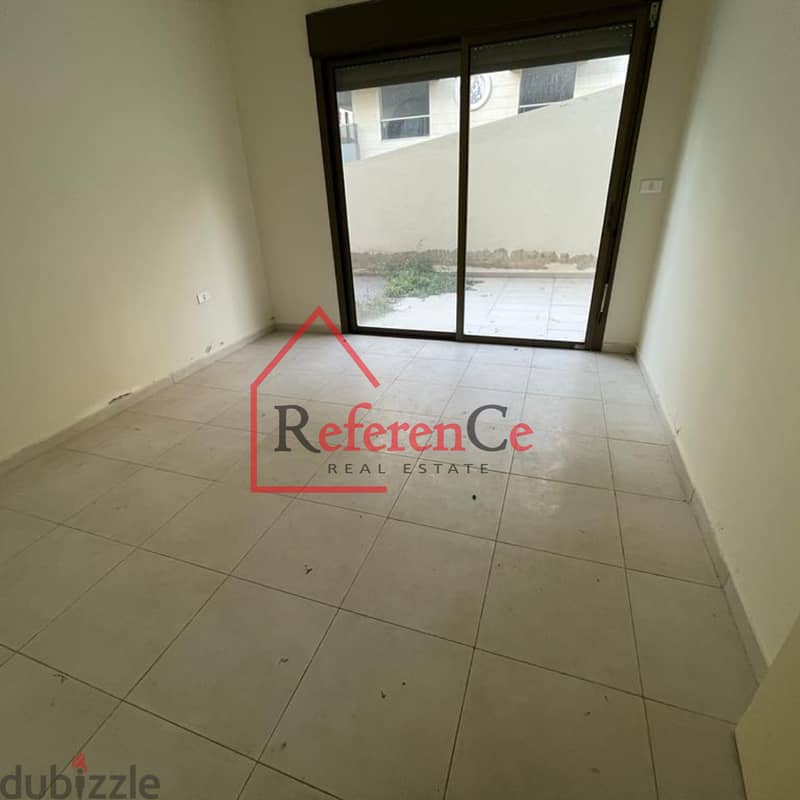 Apartment with terrace in Kartaboun شقة مع تراس في قرطبون 3