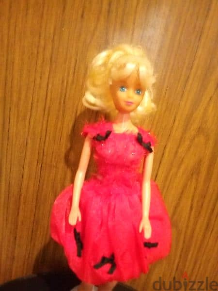 Barbie Knock Off not original As new doll bend legs Can turn her waist 4