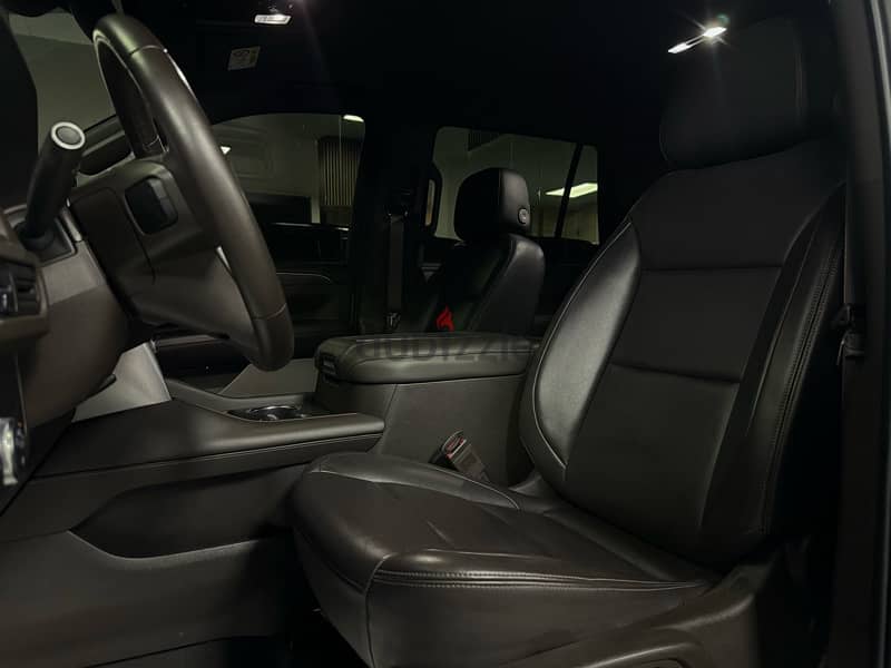 2022 GMC Yukon SLT , Low mileage!! 6