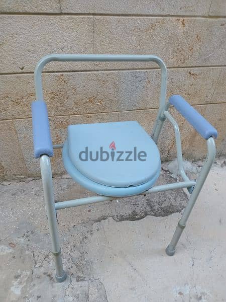 Portable toilet for elderly كرسة حمام متنقلة 0