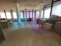 A 325 m2 showroom for rent in Sad el Bauchrieh , Commercial Center