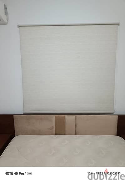 curtains very gd condition