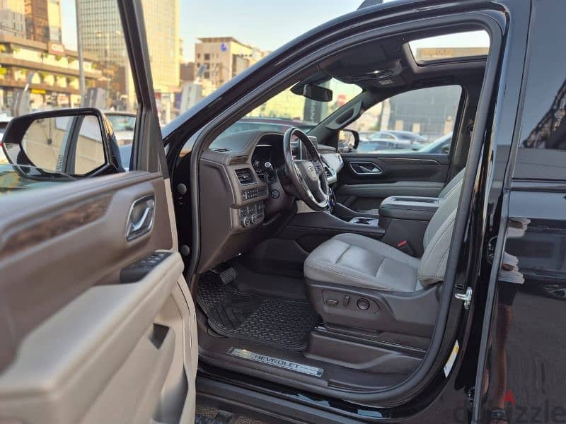 2022 Tahoe Z71 with 2 year warranty 8