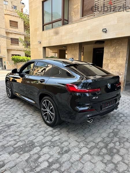 BMW X4 x-drive 30i M-package 2019 black on black (clean carfax) 4