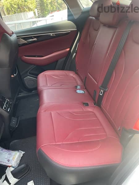 Changan CS85 2023 Turbo 2.0 Red interior 5