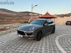 Porsche Cayenne GTS 2013 0