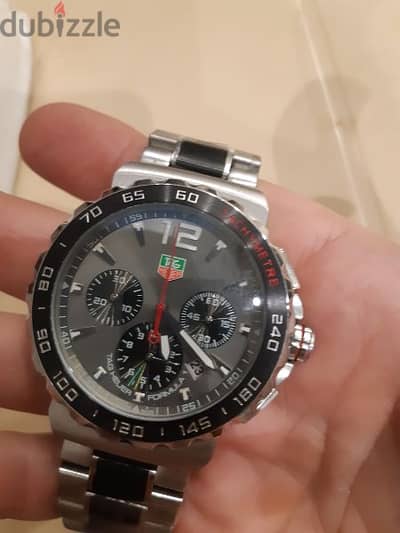 New 6 Tag watches Heuer