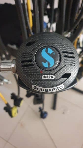 scubapro regulator 100$ 1