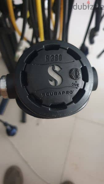 scubapro regulator 100$ 2