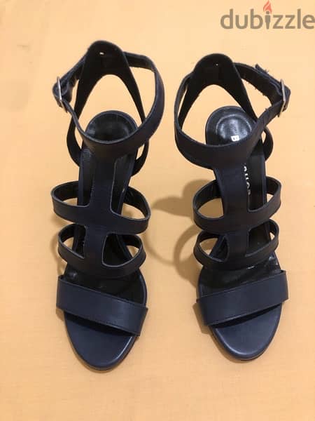 Sandals, high heels. Color navy blue. size 36 2