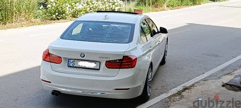 BMW 3-Series 2012 4