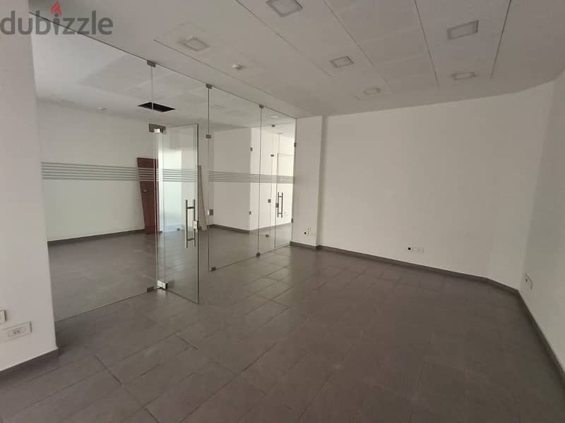 Deluxe Spacious office in a prime location in Zalka 0