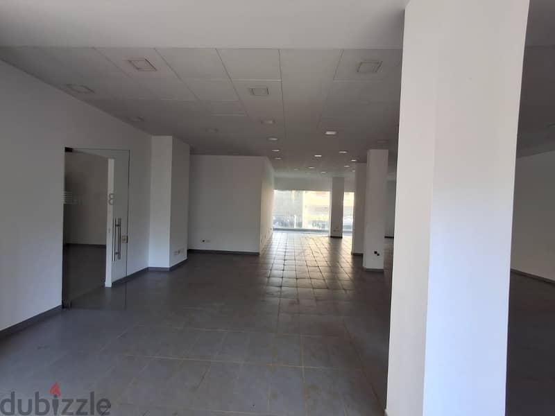 Deluxe Spacious office in a prime location in Zalka 3