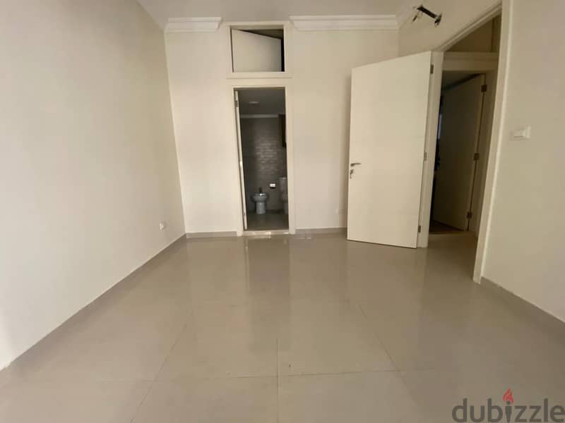 Apartment For Sale In Aicha Bakarشقة للبيع في عائشة بكار 3