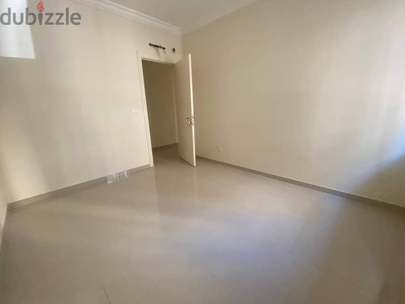 Apartment For Sale In Aicha Bakarشقة للبيع في عائشة بكار 4