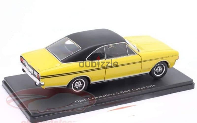 Opel Commodore Coupe 1970 diecast car model 1:24. 4