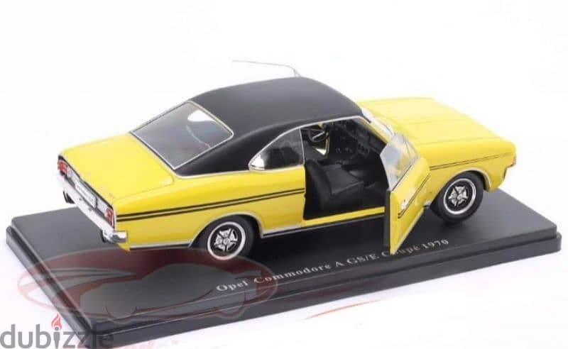 Opel Commodore Coupe 1970 diecast car model 1:24. 6