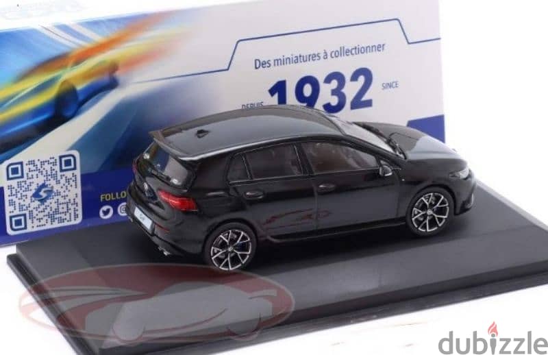 VW Golf Vlll R diecast car model 1;43. 4