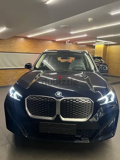 BMW IX1 2024