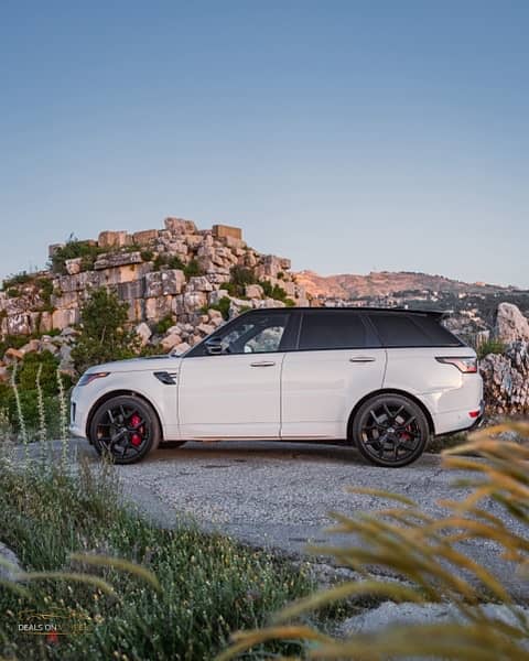 Range Rover Sport V8 Autobiography 2018 , Clean Carfax. Highly Specced 2