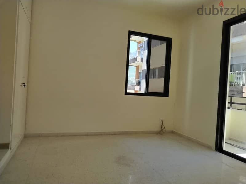 L15634-200 SQM Apartment For Rent In Kaslik 8