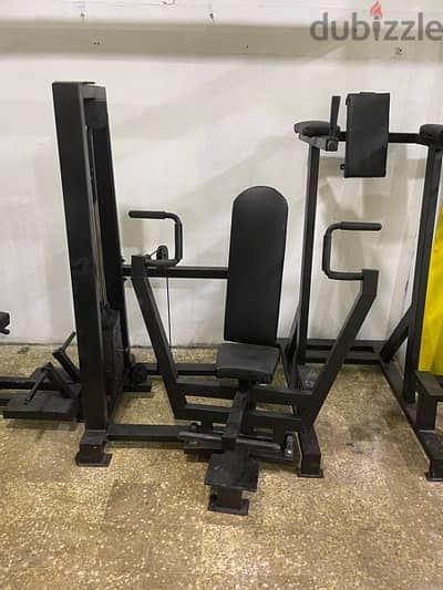 chest press machine like new