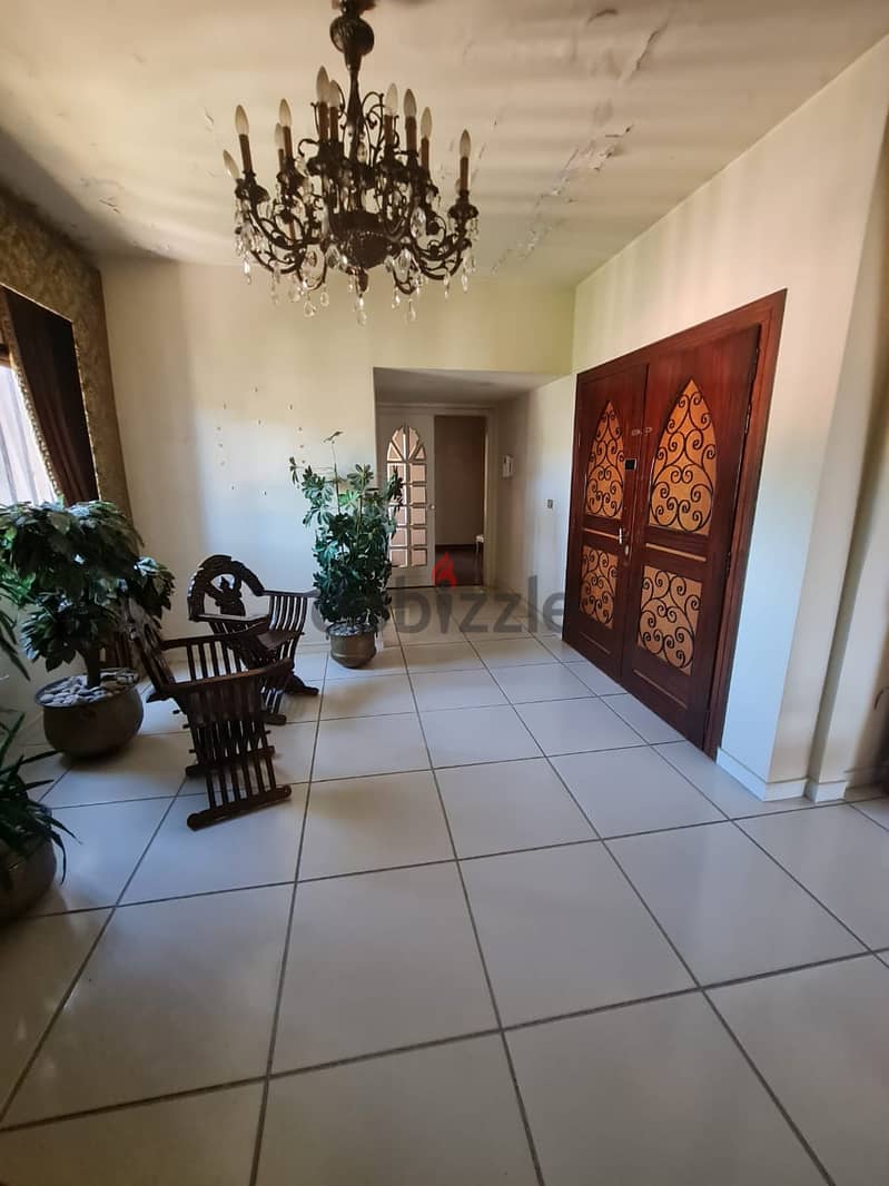 Apartment for sale in Broummana شقة للبيع في برمانا 2