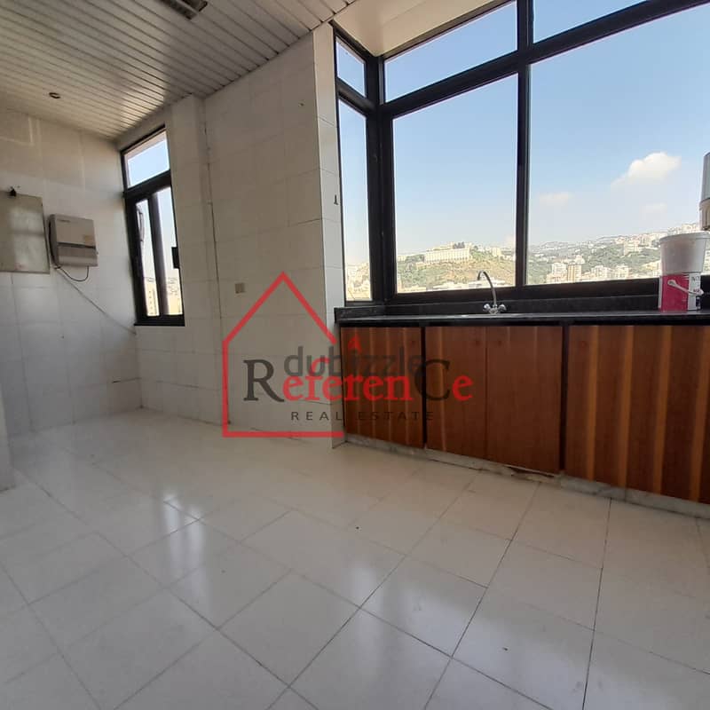 Decorated office for rent in Zalka مكتب رائع للإيجار في الزلقا 4