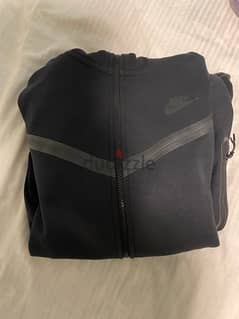 Nike hoodie negotiable