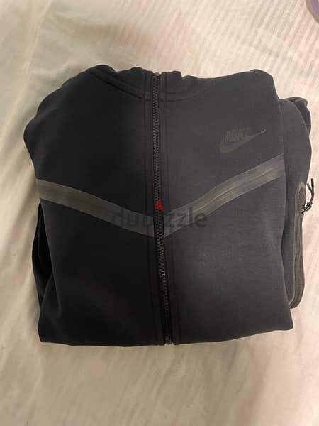 Nike hoodie negotiable 0