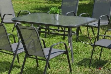 outdoor dining table