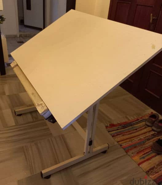 طاولة هندسة - Drafting Table 1