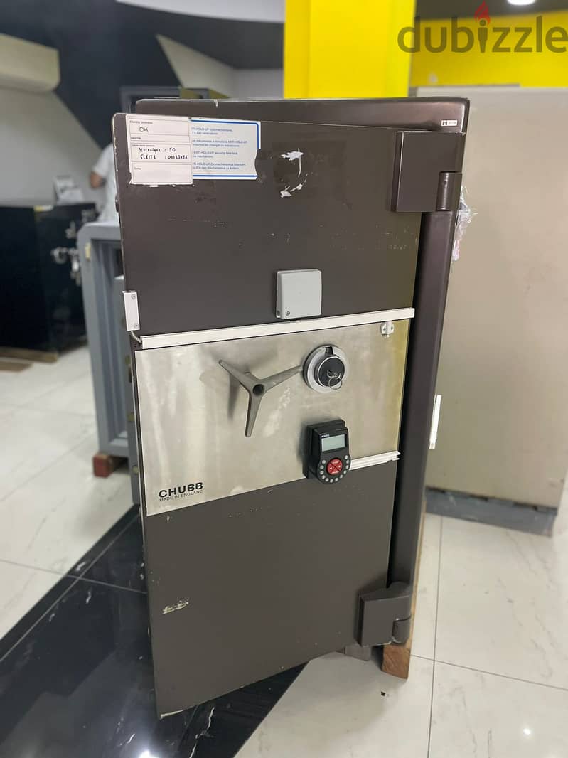 Chubb Bankers Isolator Safe Grade 6 , khazne , خزنة 1