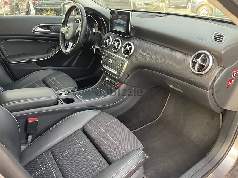 Mercedes-Benz A 220 4matic suitzerland origine 9