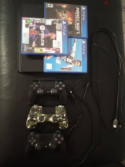 1TB PS4 Slim with accessories