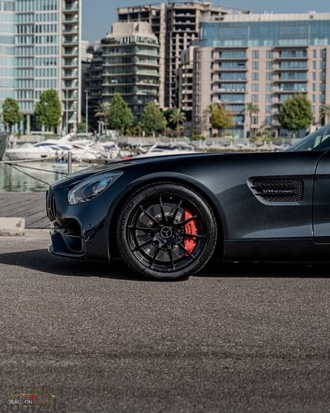 Mercedes AMG GTS 2015, Company Source & Services (Tgf). Low Mileage 10