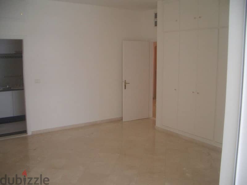 Spacious Apartment for Rent 2 minutes walking from ABC verdun 8