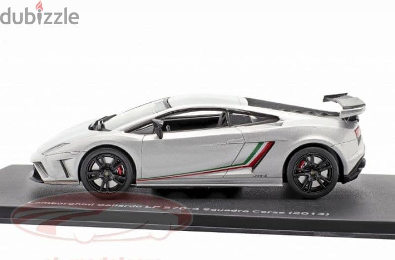 Lamborghini Gallardo Squadra Corsa 2013 diecast car model 1;43. 3