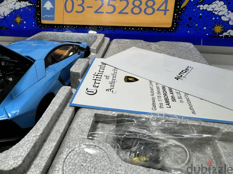 1/18 diecast Autoart Signature  LP720-4 50° Anniversary Aventador Blue 5