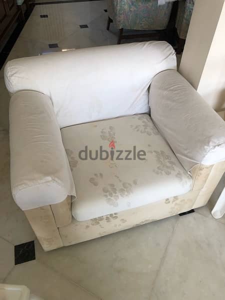 3 seated sofa bed with 2 arm chairs 3