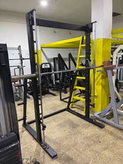 smith machine like new body solid with balance 0