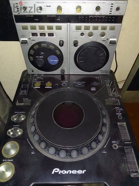 Pioneer Cdj1000 mk2 and Pioneer efx500 0