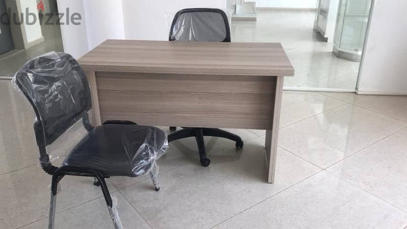 One meter office desks.            مكاتب صغيرة 11