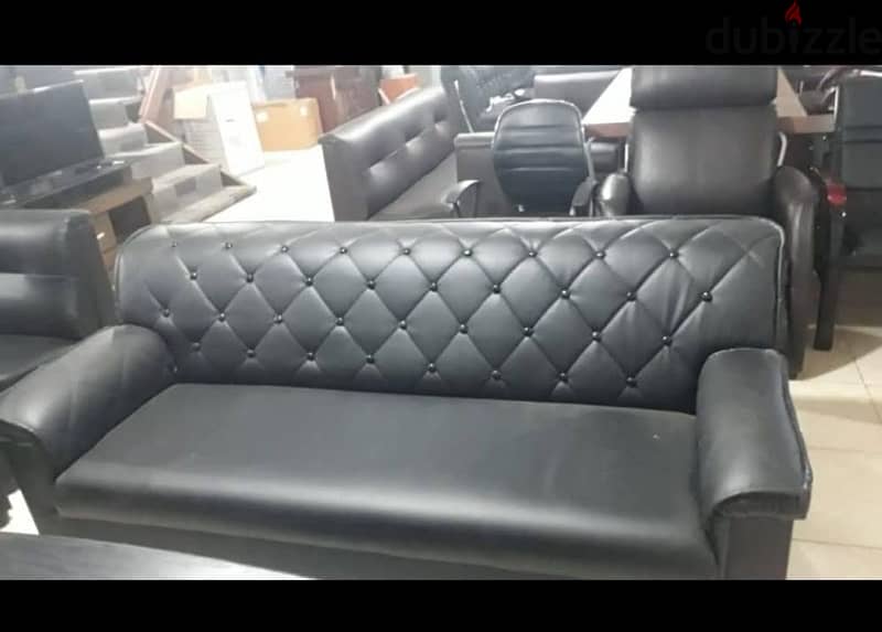 Leather sofa.                              صوفيات جلد 11