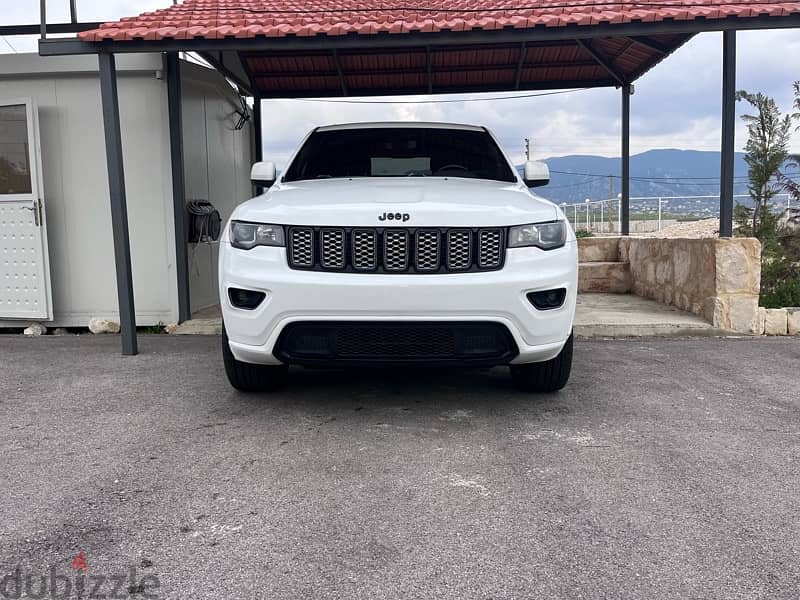 Jeep Grand Cherokee 2020, 4WD, altitude,**التسجيل بكلف $400** 1