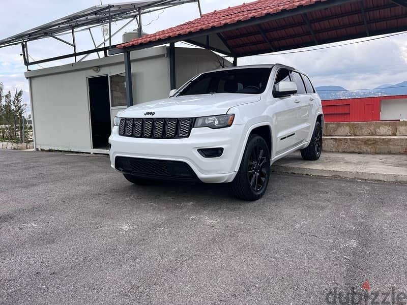 Jeep Grand Cherokee 2020, 4WD, altitude,**التسجيل بكلف $400** 2