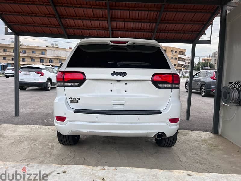 Jeep Grand Cherokee 2020, 4WD, altitude,**التسجيل بكلف $400** 6