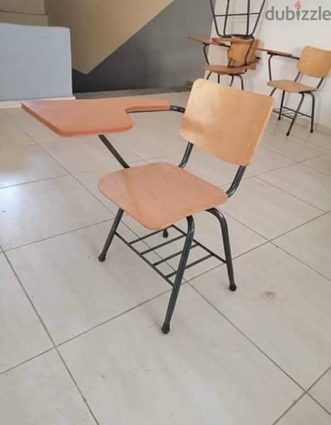 Student Chairs.                         كراسي تلميذ 3